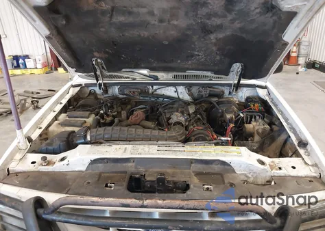 2000 Ford Explorer Xls z USA, uszkodzony, nr VIN 1FMZU72X1YZB29785